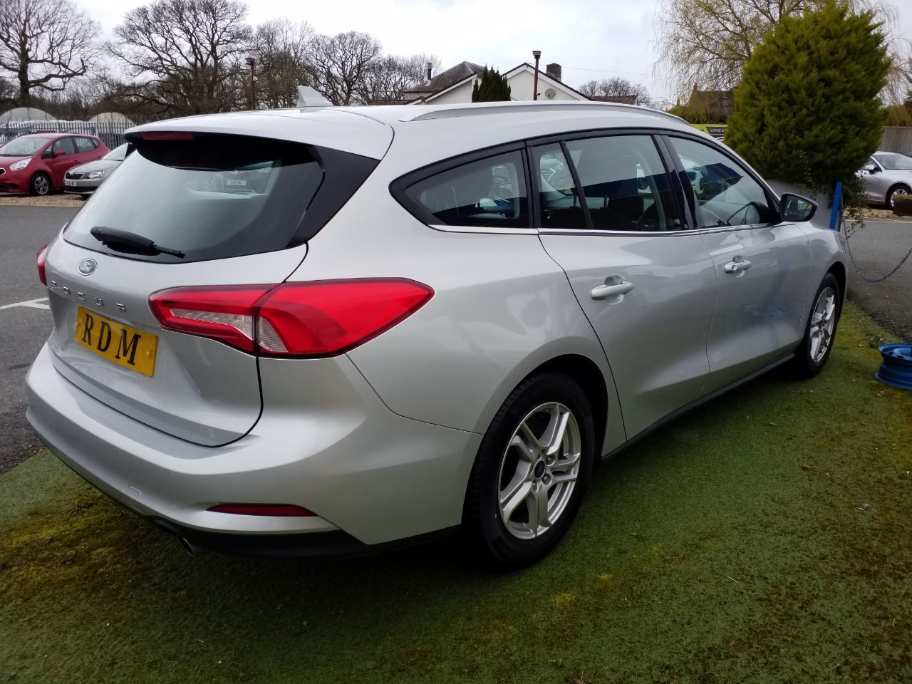 2019 Ford Focus thumbnail 6