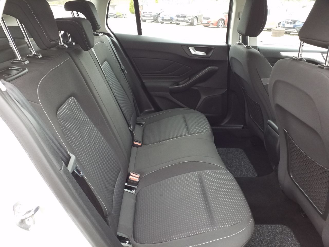 2019 Ford Focus thumbnail 8