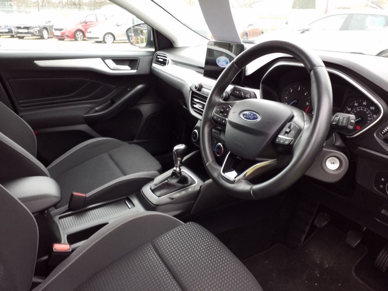 2019 Ford Focus thumbnail 9