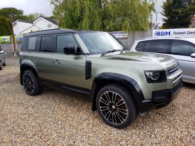 Land Rover Defender 3.0 D250 X-Dynamic SE 110 5dr Auto Estate Diesel Green
