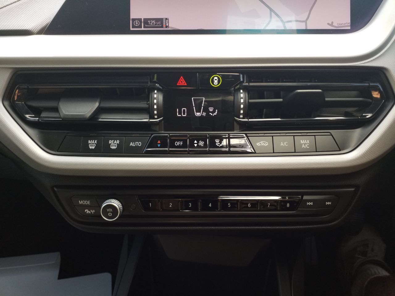 2021 BMW 1 Series thumbnail 12