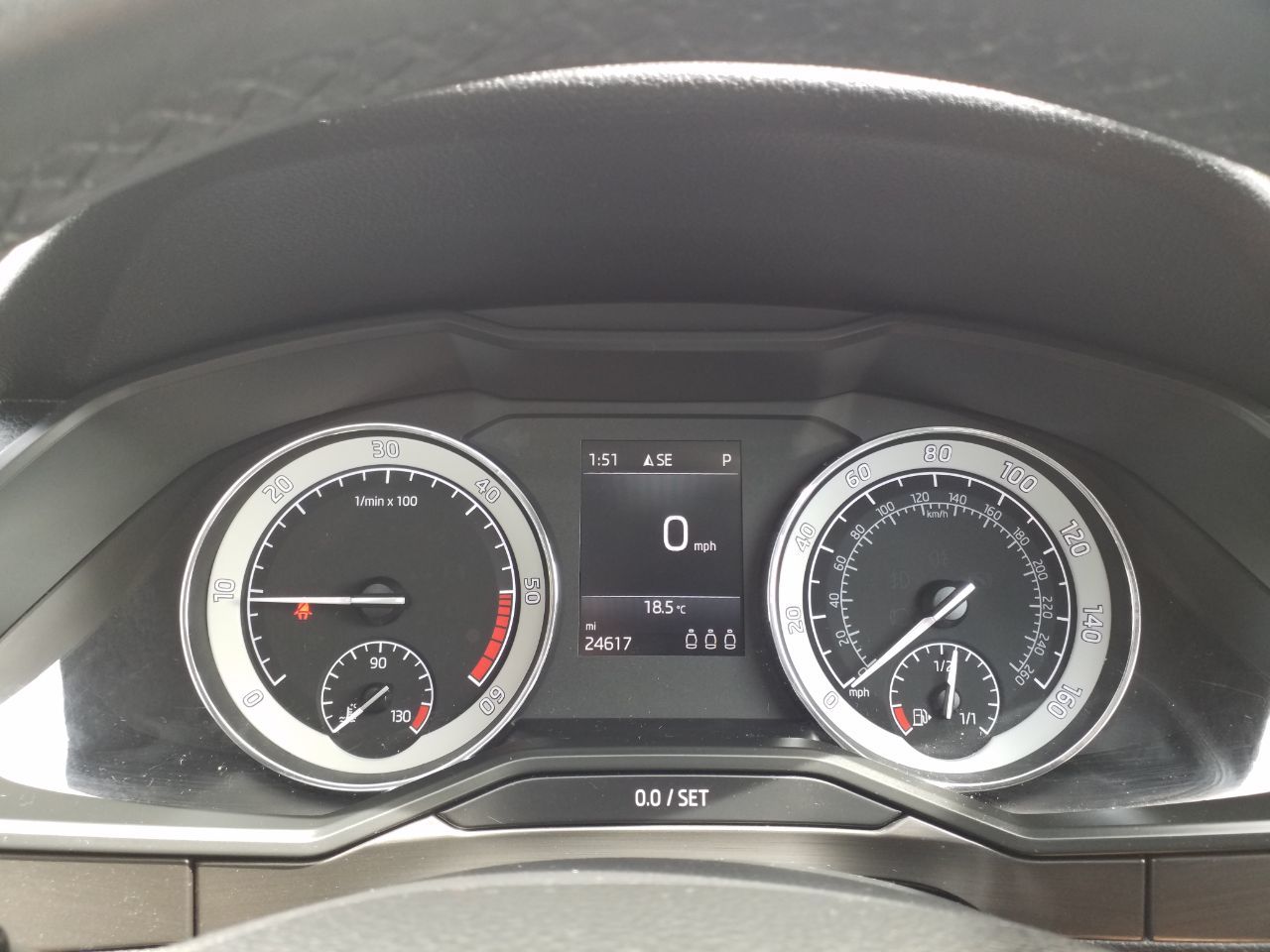 2020 Skoda Superb thumbnail 12