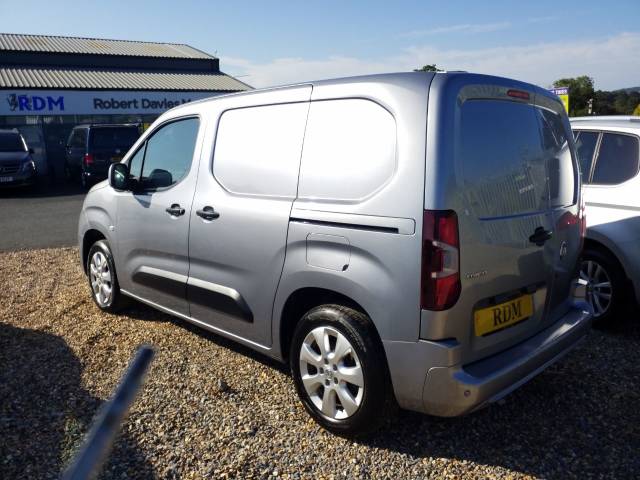 2021 Vauxhall Combo Cargo 2000 1.5 Turbo D 100ps H1 Griffin Van