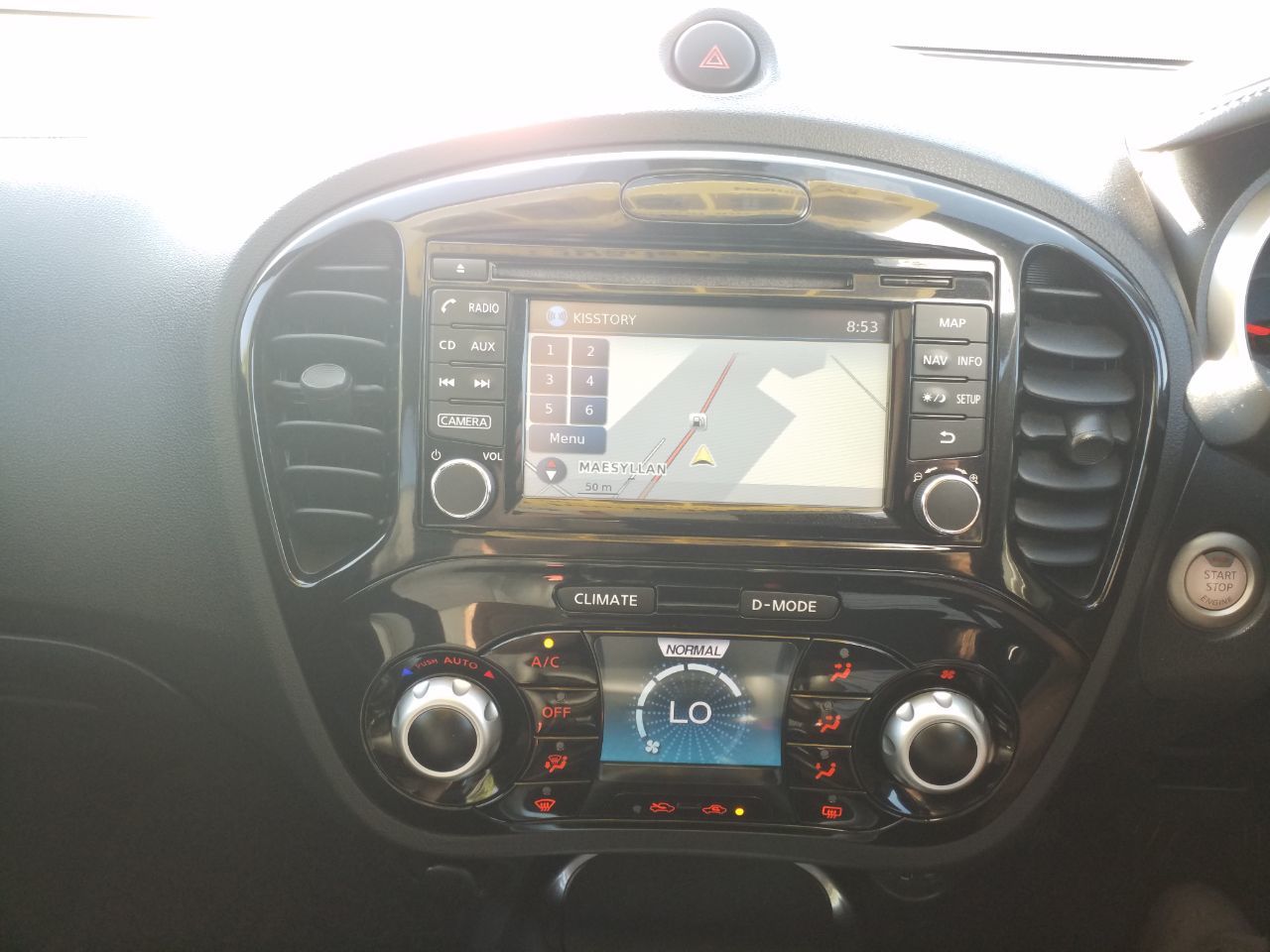 2016 Nissan Juke thumbnail 12